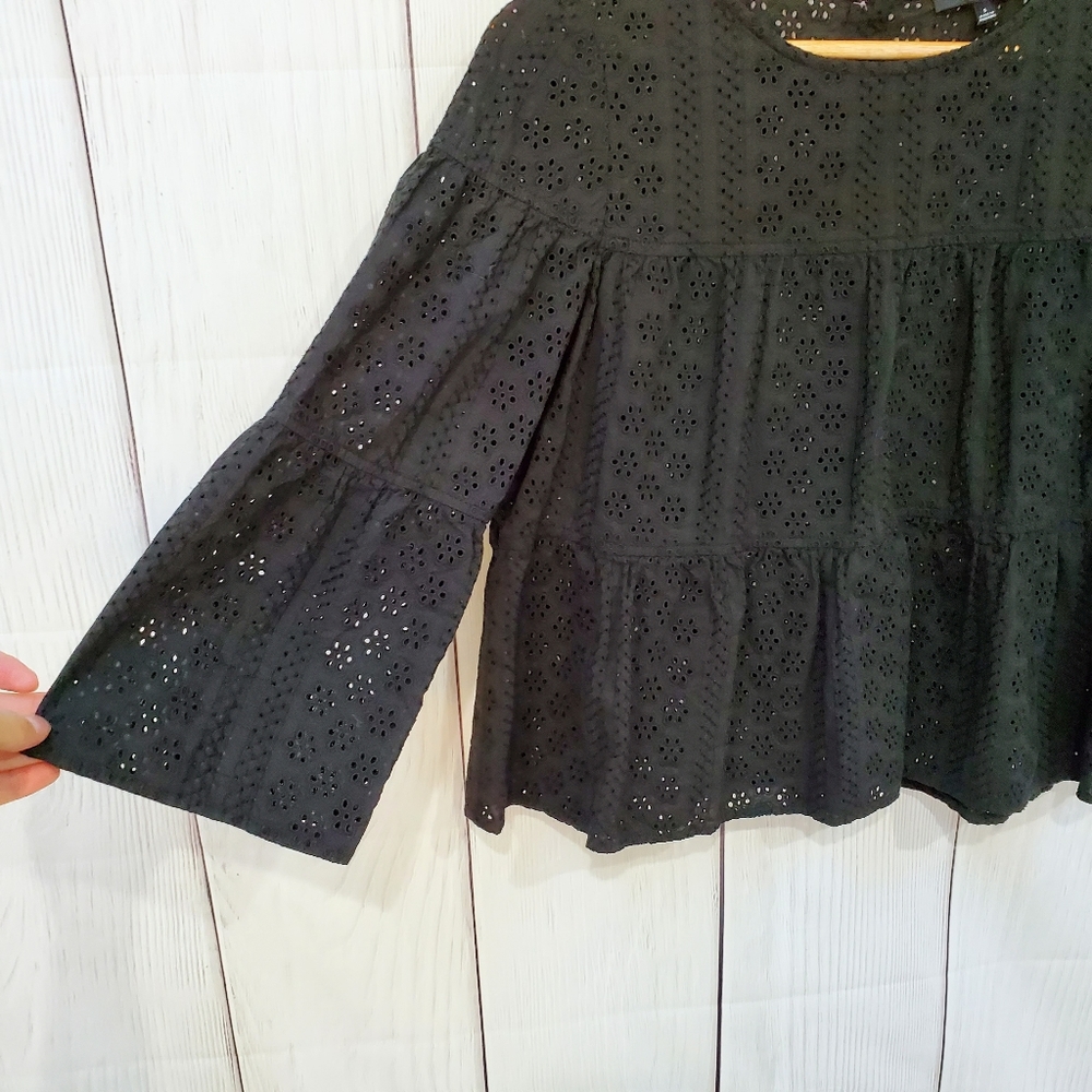 Madewell Eyelet tiered button back top - Picture 5 of 12